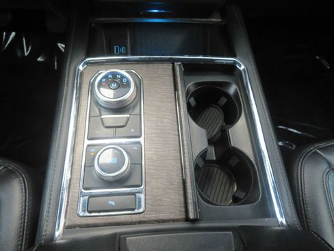 Used 2021 Ford Expedition Max Limited image 48