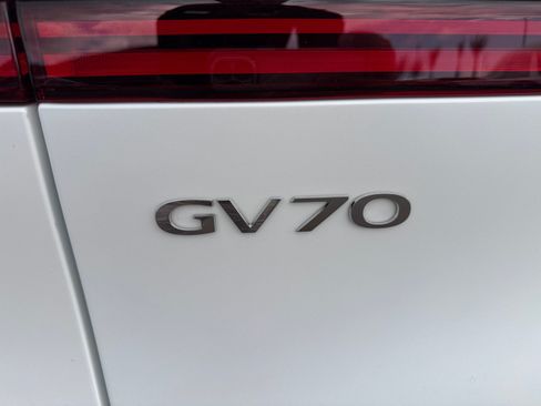Used 2025 Genesis GV70 2.5T w/ Sport Prestige Package AWD/4WD image 23