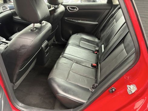 Used 2016 Nissan Sentra SR w/ SR Premium Package image 15