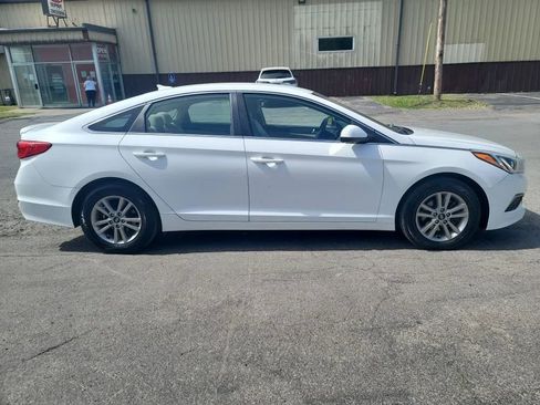 Used 2016 Hyundai Sonata SE FWD image 4
