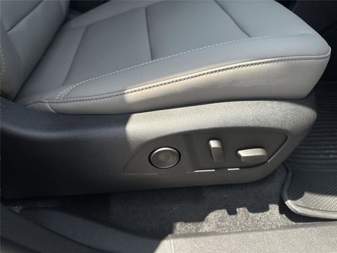 New 2026 GMC Acadia Elevation FWD image 14