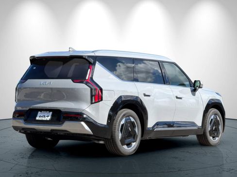 New 2026 Kia EV9 Land AWD/4WD image 4
