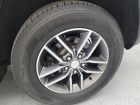 Used 2017 Jeep Grand Cherokee Limited AWD/4WD image 31
