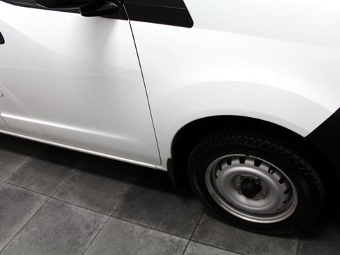 Used 2019 Nissan NV200 S w/ Back Door Glass Package image 33