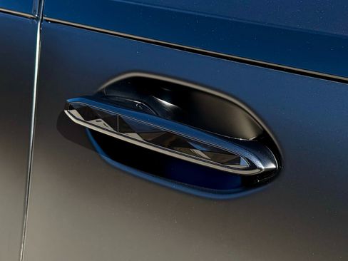 Used 2024 BMW XM image 73