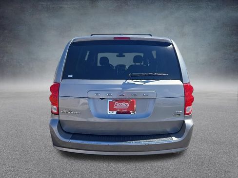 Used 2019 Dodge Grand Caravan SXT FWD image 5