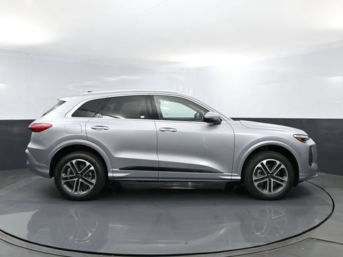New 2026 Audi Q5 Premium AWD/4WD image 4