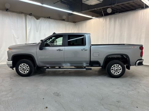 Certified 2025 Chevrolet Silverado 2500 LT w/ Convenience Package image 2