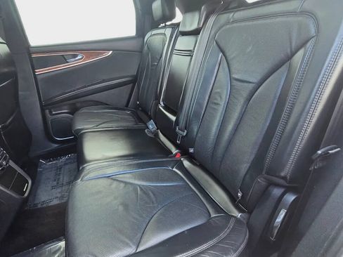 Used 2017 Lincoln MKX Reserve FWD image 13