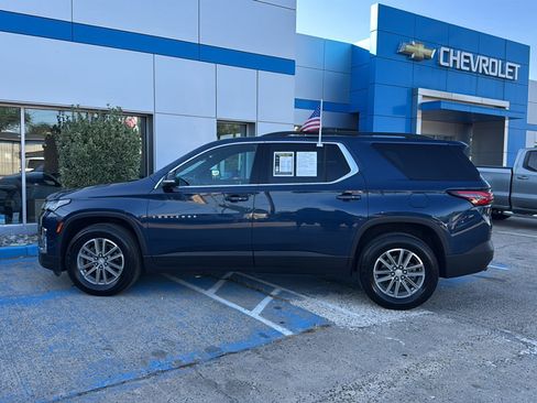 Used 2023 Chevrolet Traverse LT AWD/4WD image 8