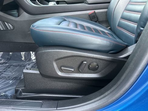 Used 2023 Ford Edge SEL w/ Sport Appearance Package image 11