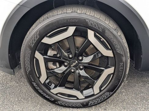 Used 2025 Kia Telluride S image 31