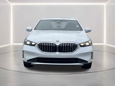 Used 2025 BMW i5 eDrive40i image 31