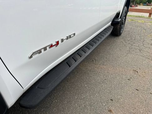 Used 2025 GMC Sierra 2500 AT4 w/ AT4 Premium Plus Package AWD/4WD image 7