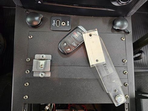 Used 2013 Dodge Charger Police image 25