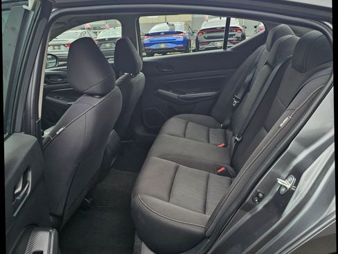 Used 2023 Nissan Altima 2.5 S image 8