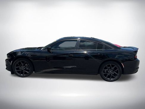 Used 2021 Dodge Charger SXT w/ Plus Group RWD image 2