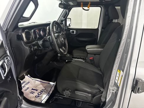 Used 2019 Jeep Wrangler Unlimited Sport S image 14