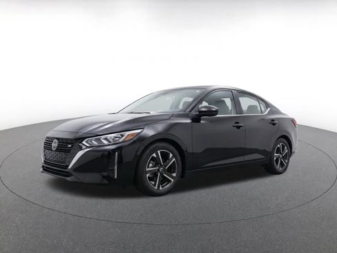 Used 2025 Nissan Sentra SV FWD image 3