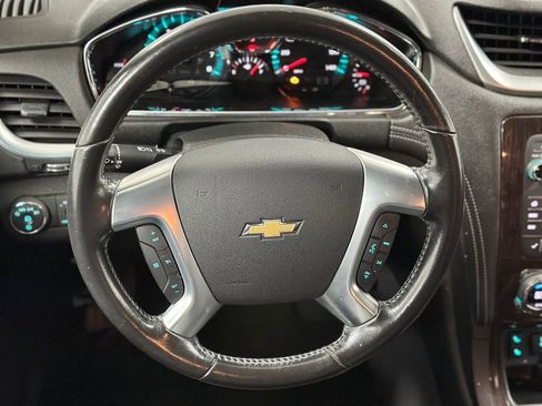 Used 2015 Chevrolet Traverse LT image 4