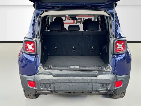 Used 2021 Jeep Renegade Latitude AWD/4WD image 26