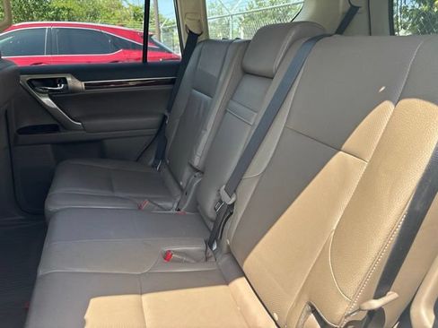 Used 2017 Lexus GX 460 AWD/4WD image 4