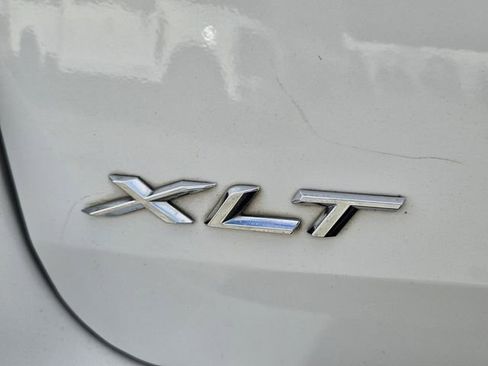 Used 2020 Ford Explorer XLT w/ Equipment Group 202A image 10