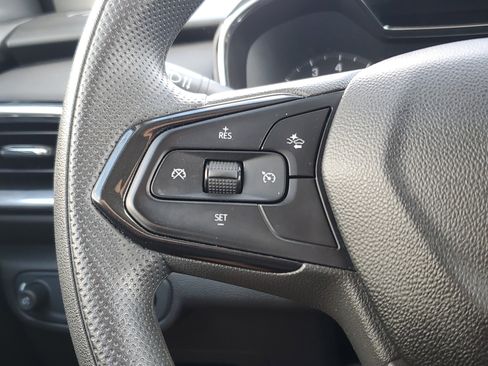 Used 2022 Chevrolet TrailBlazer LT w/ Convenience Package image 22