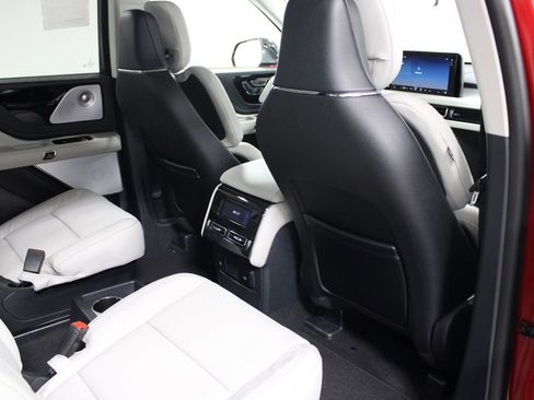 New 2026 Lincoln Aviator Reserve image 33