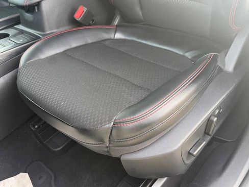 Certified 2025 Ford Escape ST-Line w/ Equipment Group 301A image 28