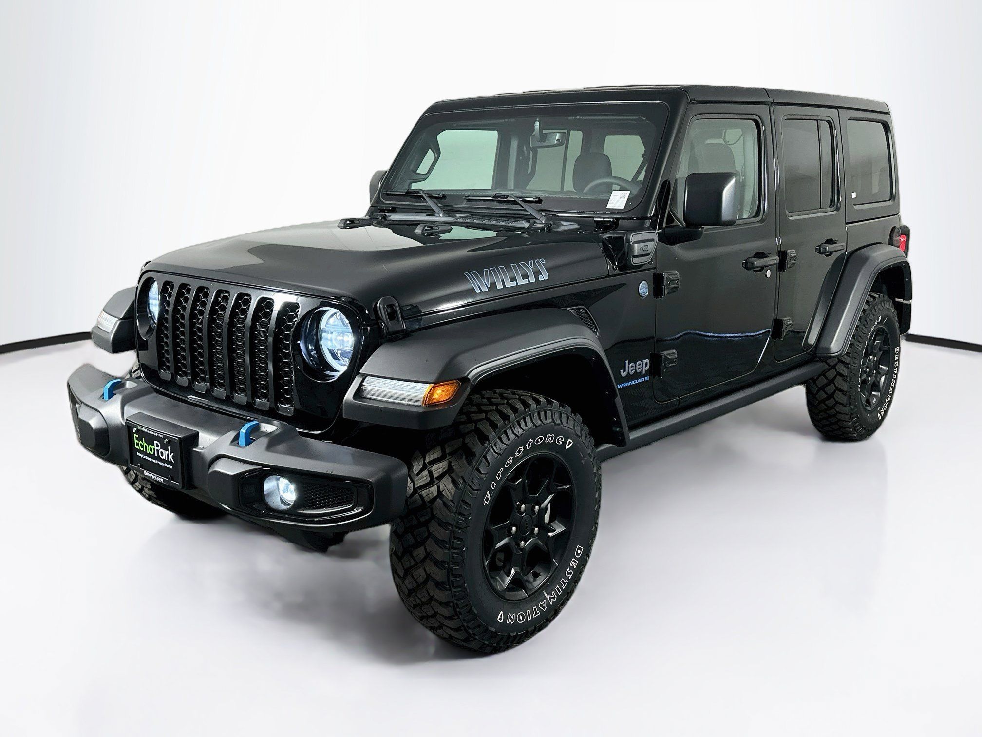 Used 2023 Jeep Wrangler Unlimited w/ Cold Weather Group AWD/4WD image 3