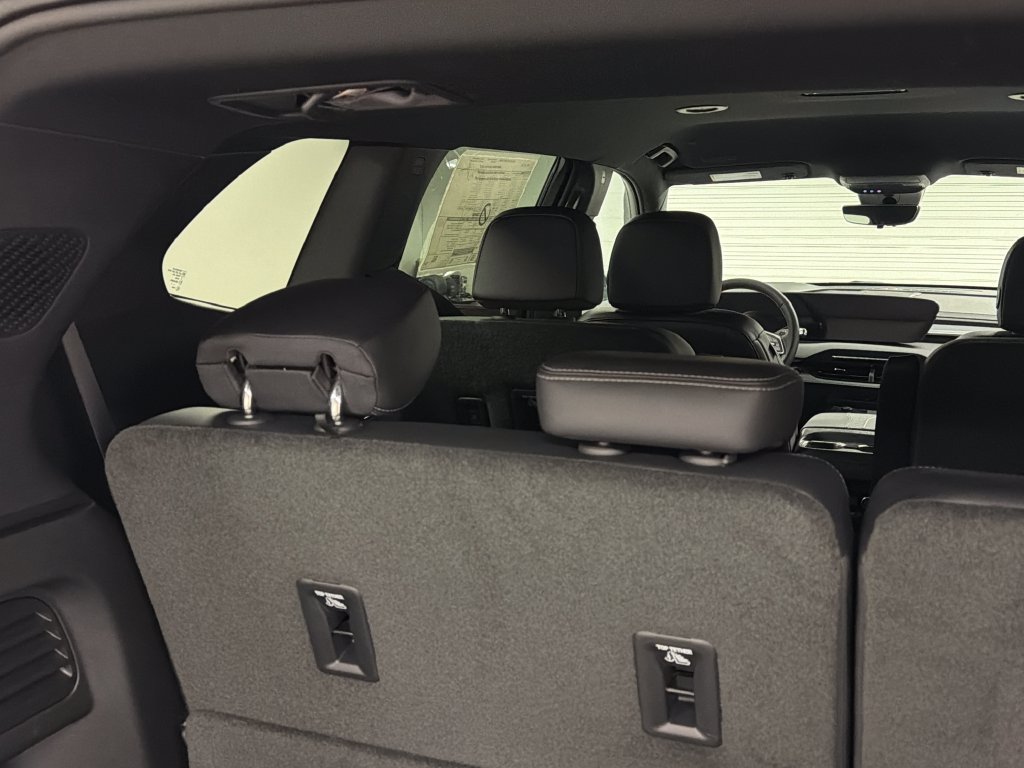 New 2026 Buick Enclave Sport Touring w/ Power Package FWD image 19