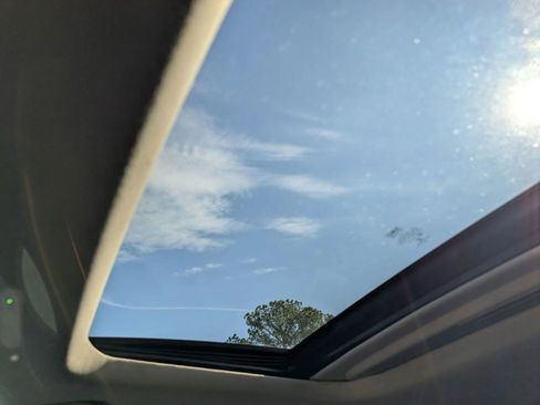 Used 2020 Ford Fusion Titanium image 16