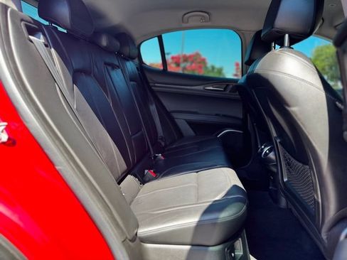 Used 2019 Alfa Romeo Stelvio RWD image 32