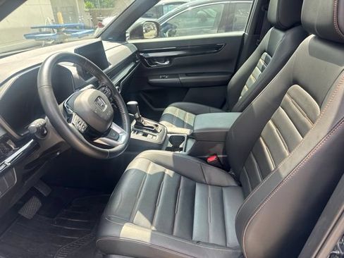 Used 2025 Honda CR-V Sport Touring image 4