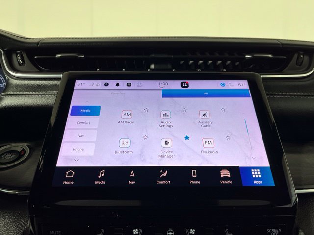 Used 2023 Jeep Grand Cherokee Overland AWD/4WD image 32
