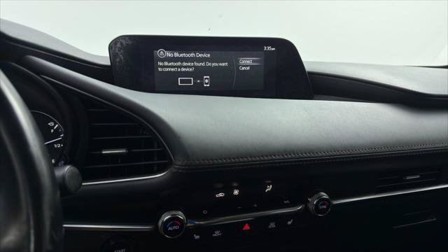 Used 2019 MAZDA MAZDA3 Sedan w/ Preferred Package FWD image 28