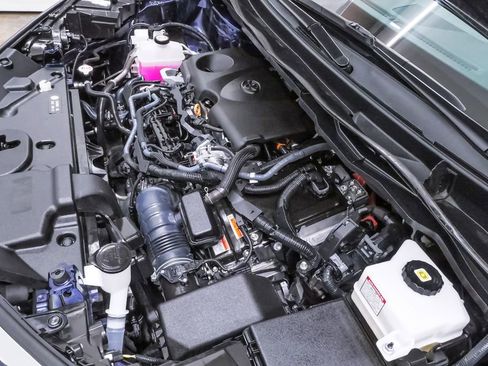 Used 2023 Toyota Sienna LE image 29