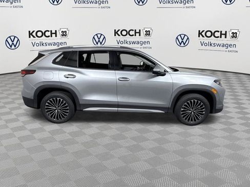 New 2025 Volkswagen Tiguan S image 11