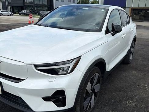 Used 2023 Volvo C40 P8 Recharge Plus AWD/4WD image 1