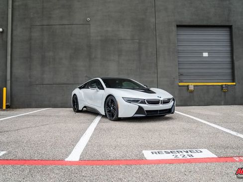 Used 2014 BMW i8 image 47