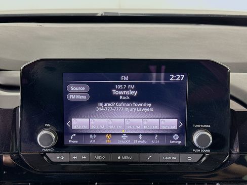 Used 2023 Nissan Pathfinder SV w/ SV Premium Package AWD/4WD image 21