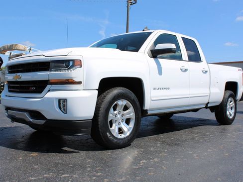Used 2018 Chevrolet Silverado 1500 LT w/ All Star Edition AWD/4WD image 12