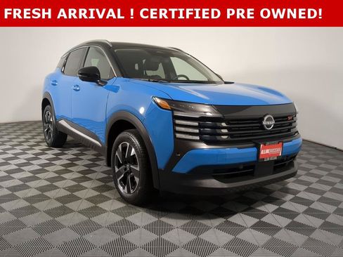 Certified 2025 Nissan Kicks SR FWD image 1
