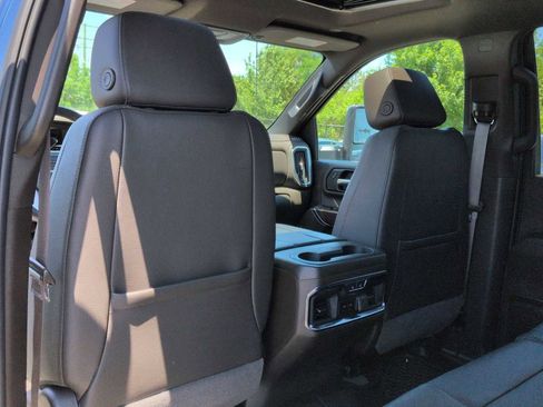 Used 2023 GMC Sierra 2500 Denali w/ Denali Ultimate Package AWD/4WD image 18