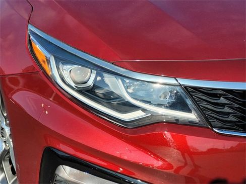 Used 2020 Kia Optima S image 11