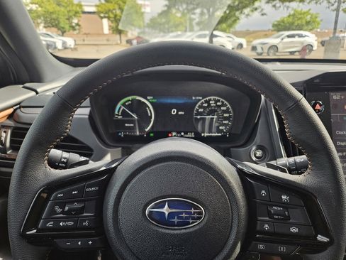 Used 2025 Subaru Forester Touring w/ Touring Package AWD/4WD image 12
