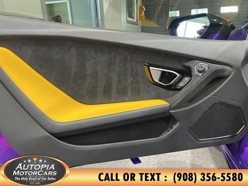 Used 2024 Lamborghini Huracan Tecnica image 16