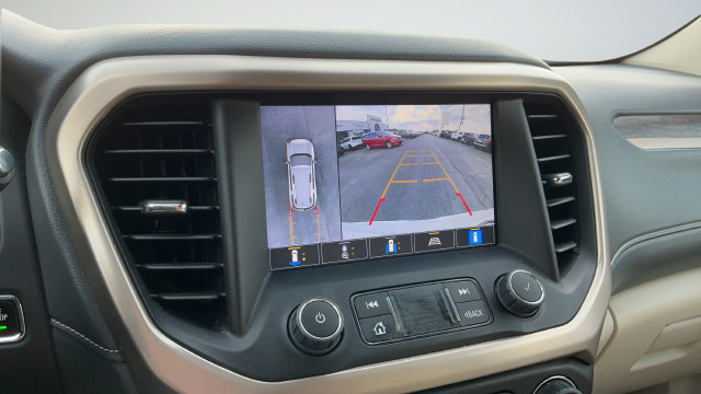Used 2023 GMC Acadia Denali w/ Denali Technology Package AWD/4WD image 15