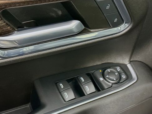 Used 2023 Chevrolet Silverado 1500 LT image 15